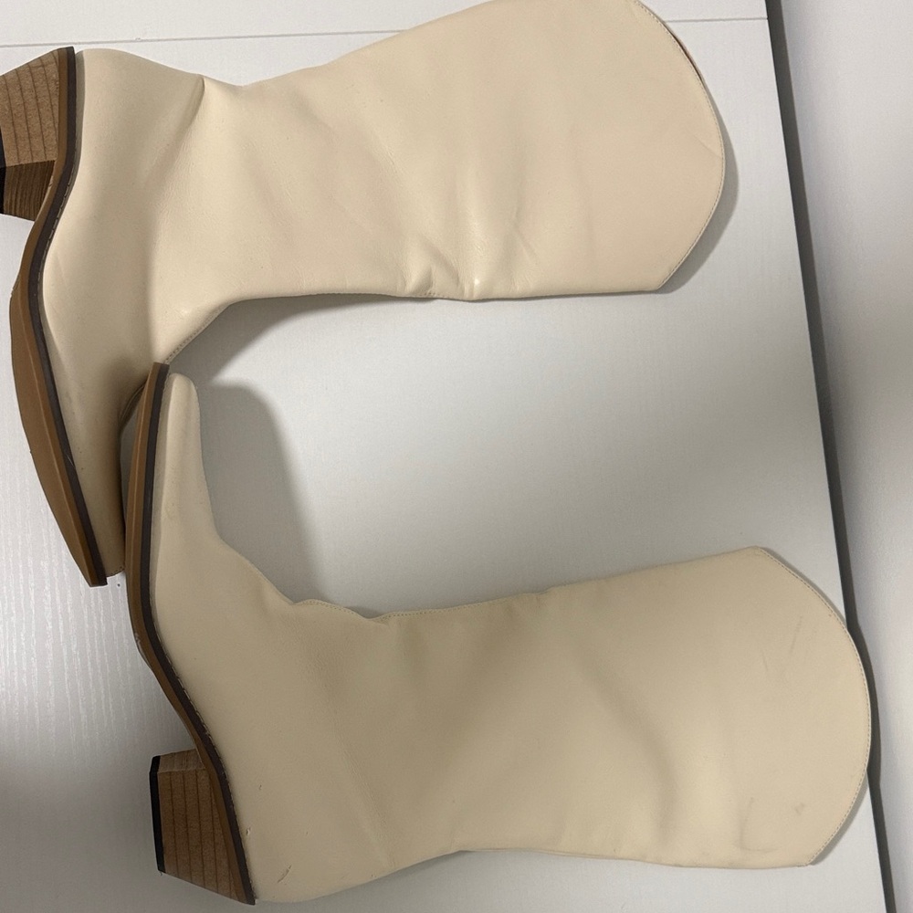 Elegant Cream Women's Boots